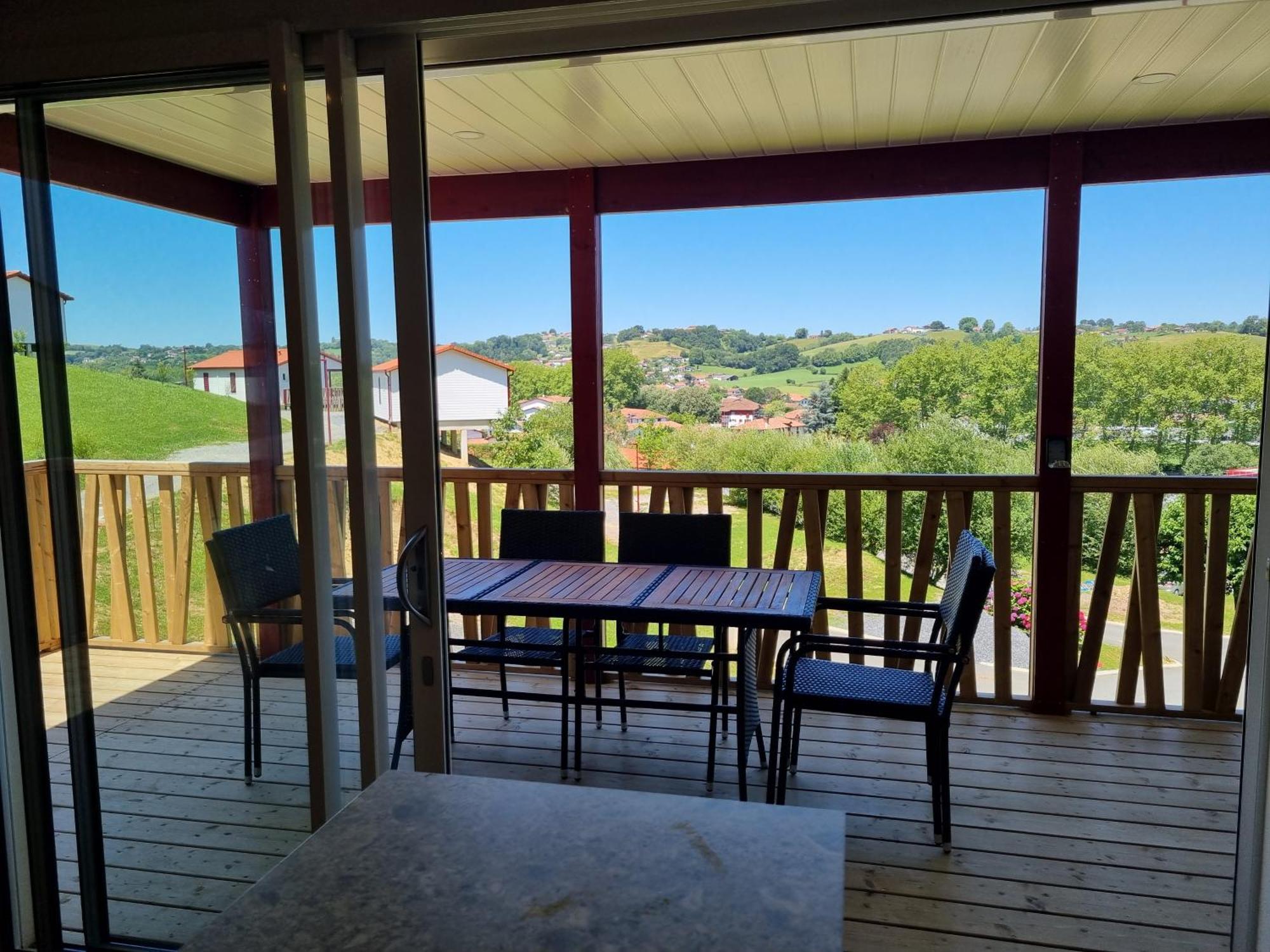 Etxean, De 1 A 6 Personnes Avec Barbecue, Parking Et Piscine Apartment