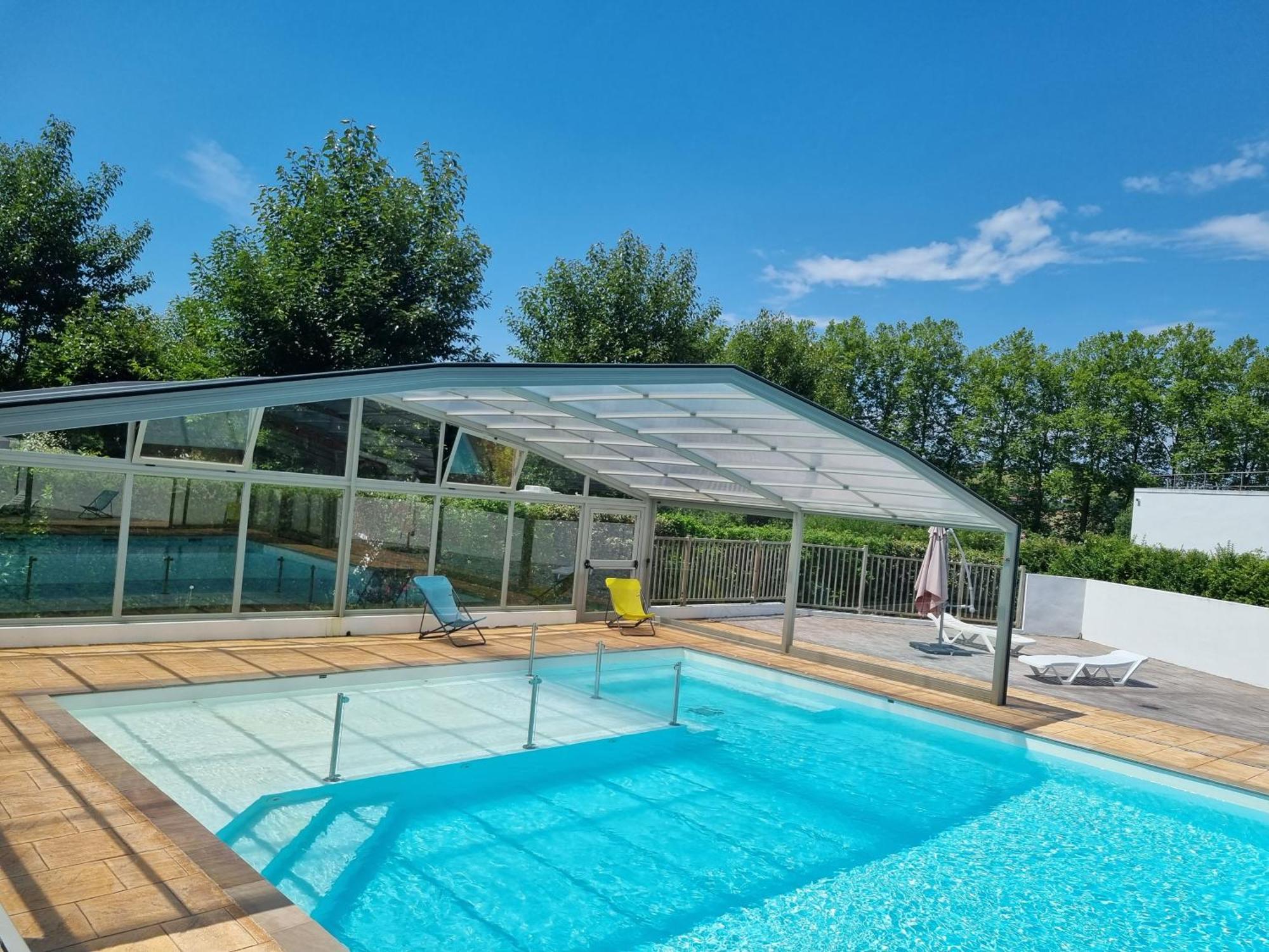 Apartment Etxean, De 1 A 6 Personnes Avec Barbecue, Parking Et Piscine